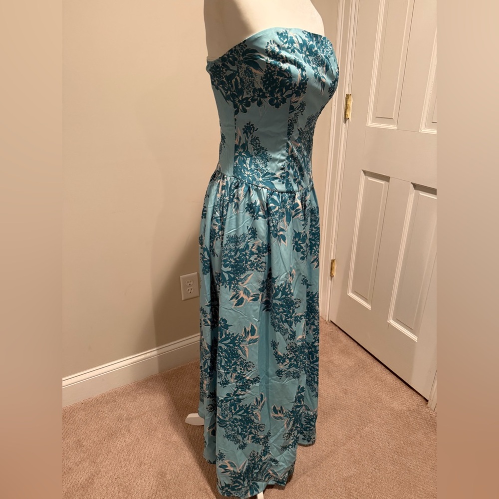 Floral green & turquoise strapless dress. Never worn. Size small.